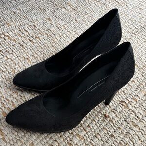 VINTAGE ECCO BLACK LACE PUMPS